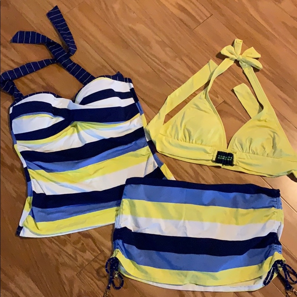 Tommy Bahama swimwear (selling as a set)
